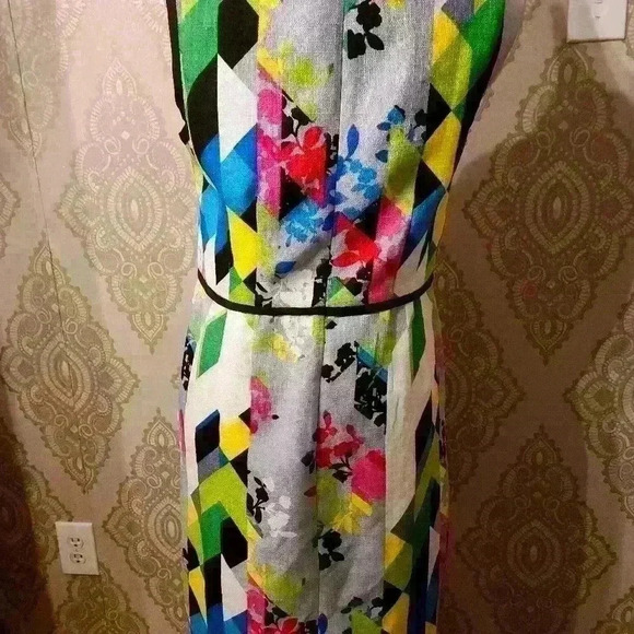 Nine West Colorful Sleeveless Sheath Dress - Picture 4 of 11